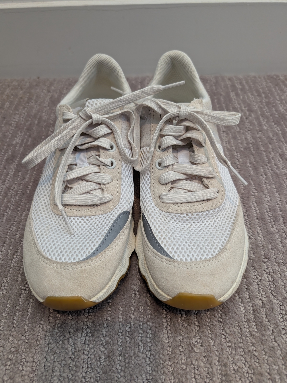 NO INSOLES!! Women's White Sorel Kinetic Lite Sneakers - Picture 2 of 9